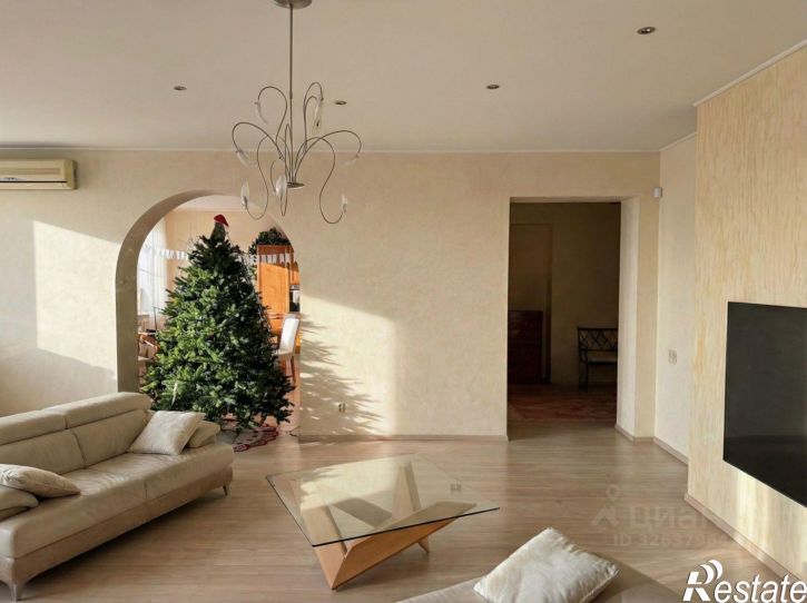 3-комн квартира ул Елькина, 76А,  д. 76А