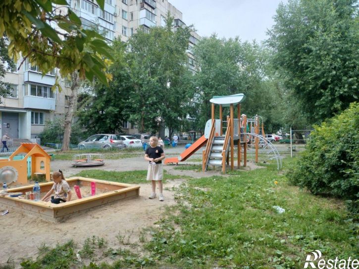 1-комн квартира ул Суркова, 18,  д. 18