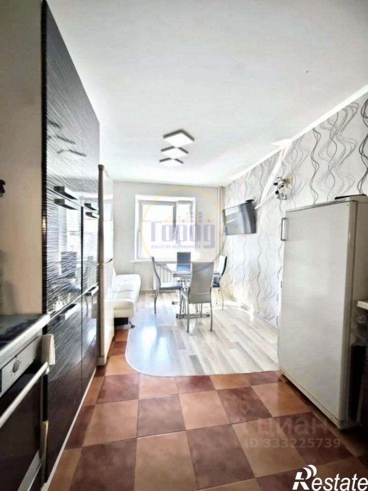 3-комн квартира ул Салютная, 21А,  д. 21А