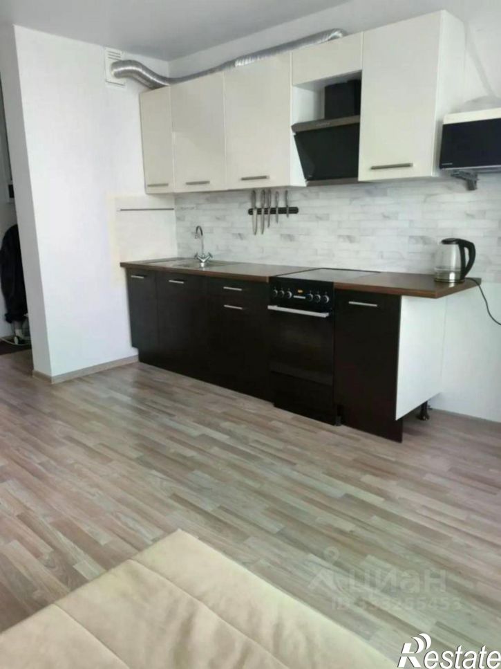 2-комн квартира улица Дмитрия Неаполитанова, 30