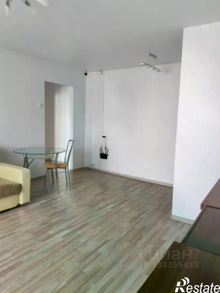 2-комн квартира улица Дмитрия Неаполитанова, 30