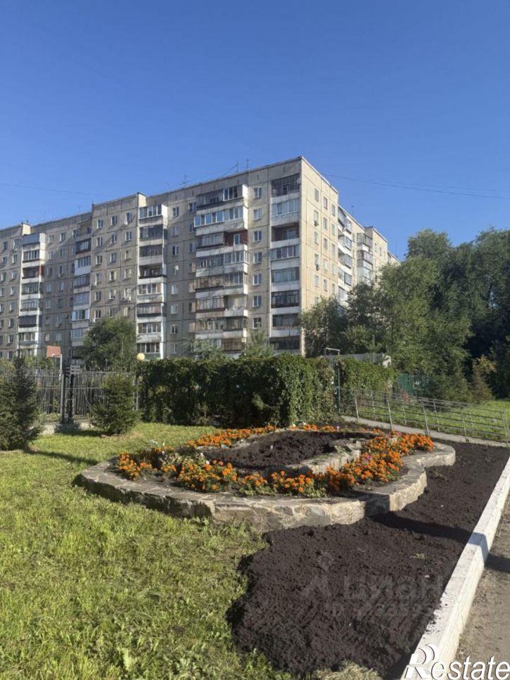 3-комн квартира ул Машиностроителей, 10,  д. 10