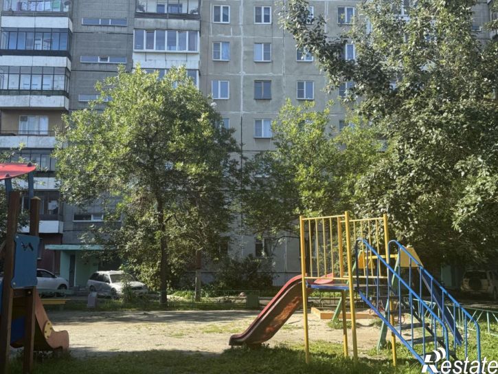 3-комн квартира ул Машиностроителей, 10,  д. 10