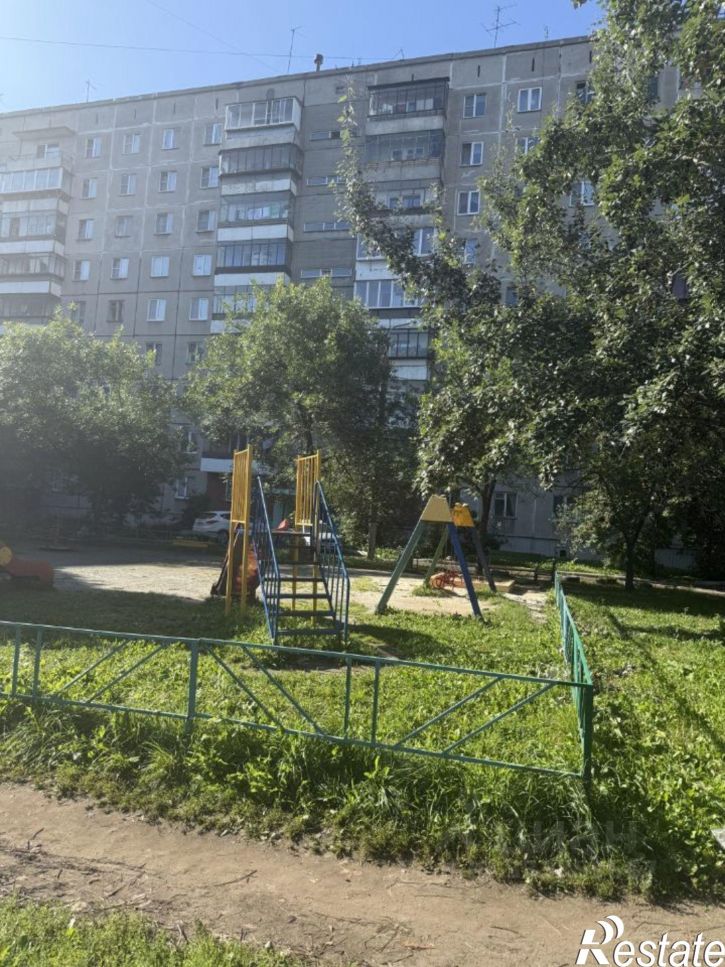 3-комн квартира ул Машиностроителей, 10,  д. 10