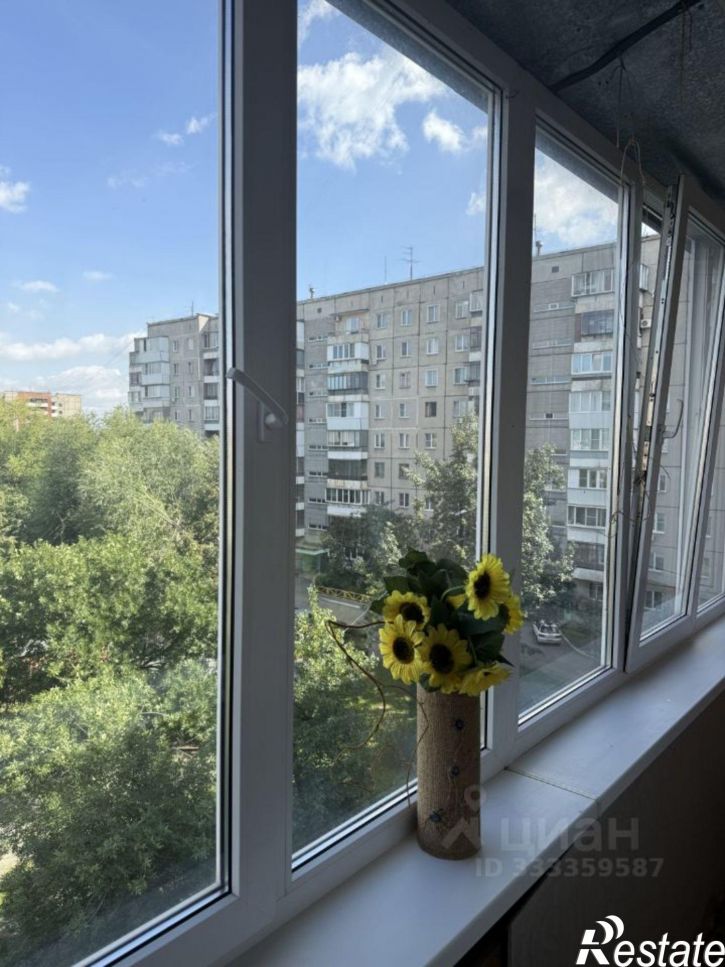 3-комн квартира ул Машиностроителей, 10,  д. 10