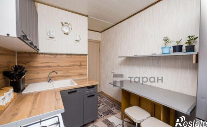 4-комн квартира ул Молодогвардейцев, 26,  д. 26