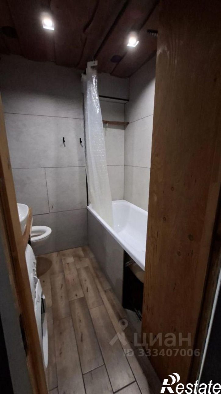 3-комн квартира ул Кронштадтская, 11,  д. 11