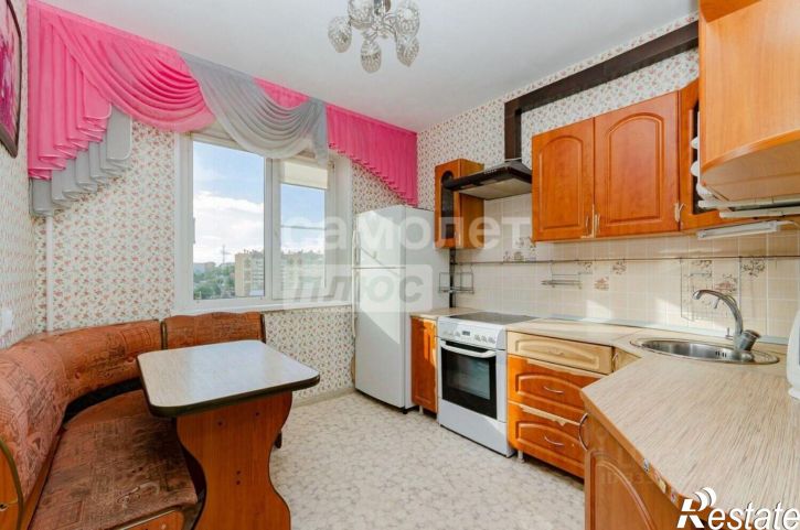 3-комн квартира ул Омская, 12,  д. 12