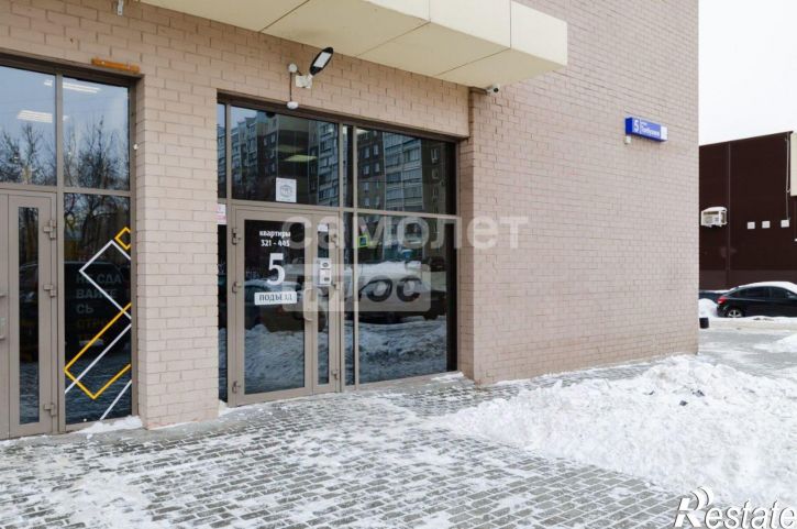 3-комн квартира улица Толбухина, 5,  д. 5