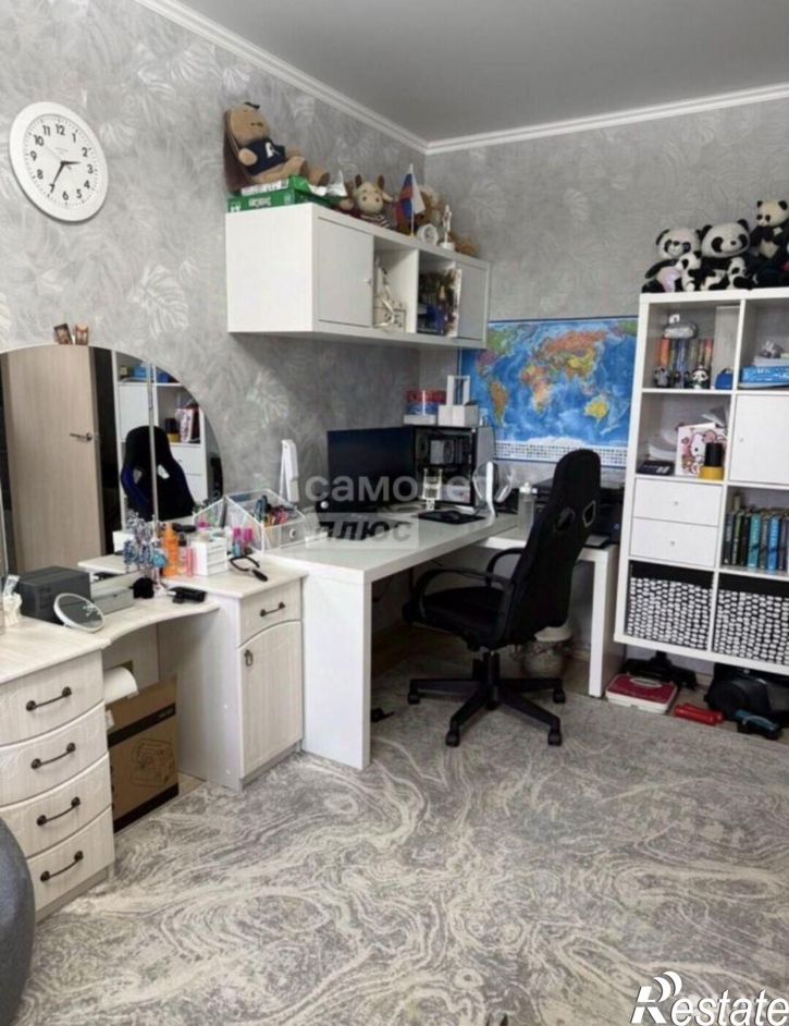 3-комн квартира улица Архитектора Александрова, 8,  д. 8