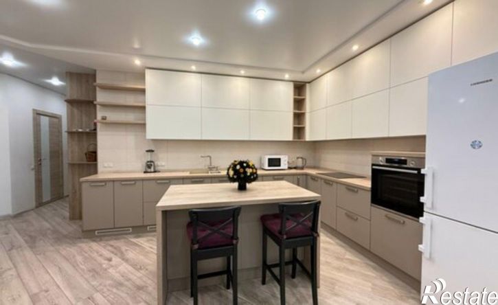 3-комн квартира улица Энтузиастов, 11В,  д. 11В