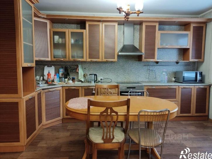 3-комн квартира улица Монакова, 31,  д. 31