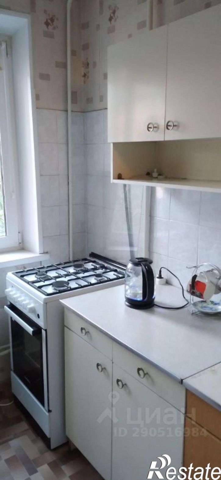 2-комн квартира улица Сулимова, 100,  д. 100