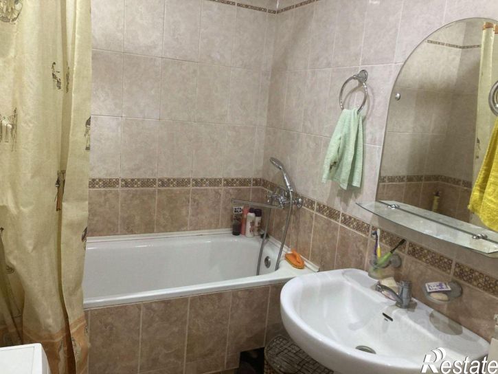 3-комн квартира улица Монакова, 31,  д. 31