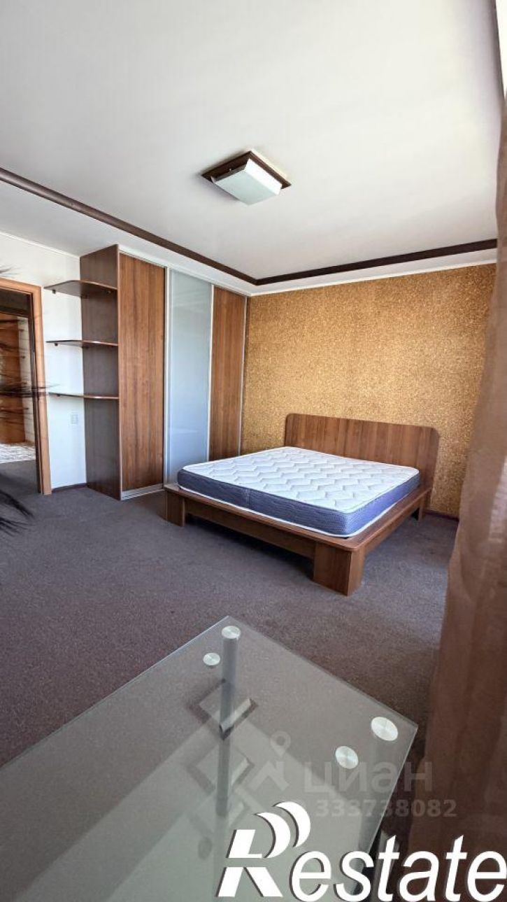 3-комн квартира улица Сулимова, 75А,  д. 75А