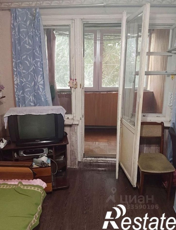 3-комн квартира улица Университетская Набережная, 24,  д. 24