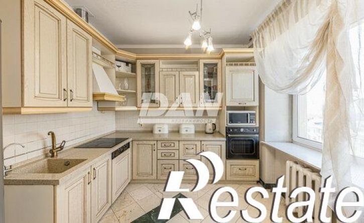 5-комн квартира улица Плеханова, 45,  д. 45