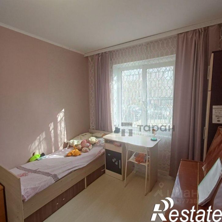 4-комн квартира улица Братьев Кашириных, 105,  д. 105