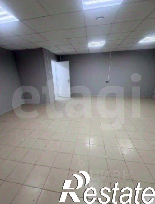 Сдать торговое помещение за 94 085 рублей на проспект Ленина, 8А