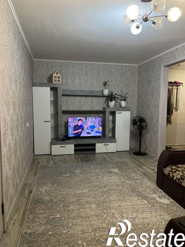2-комн квартира площадь МОПРа, 6,  д. 6
