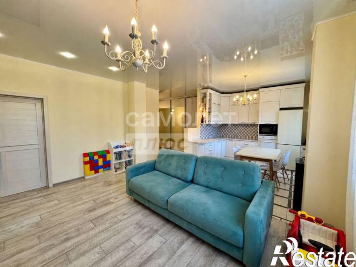 3-комн квартира улица Чичерина, 36В,  д. 36В