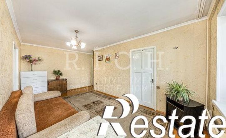 3-комн квартира улица Комаровского, 13,  д. 13