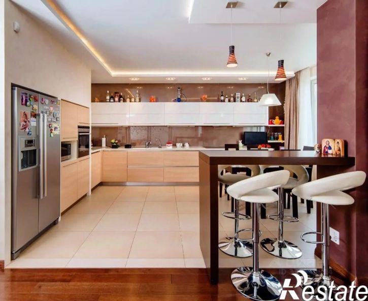 3-комн квартира улица Братьев Кашириных, 34А,  д. 34А