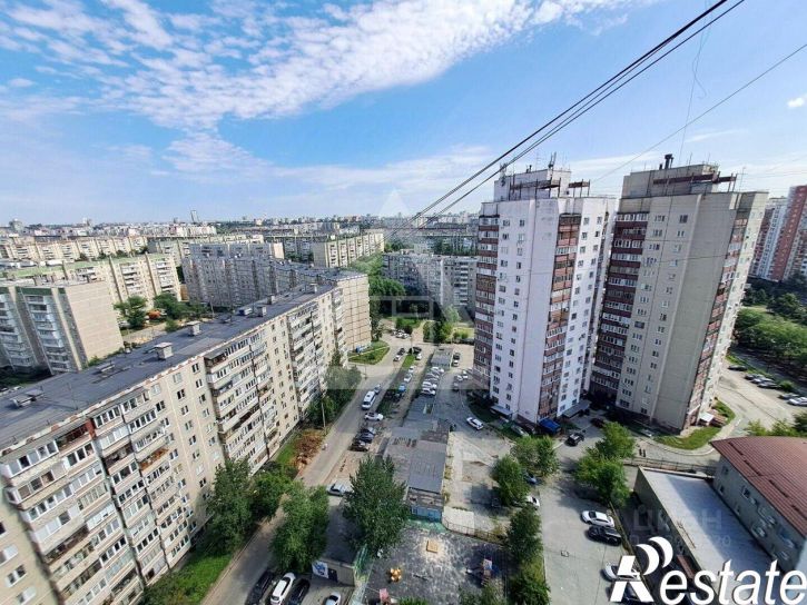 3-комн квартира улица Братьев Кашириных, 122А,  д. 122А
