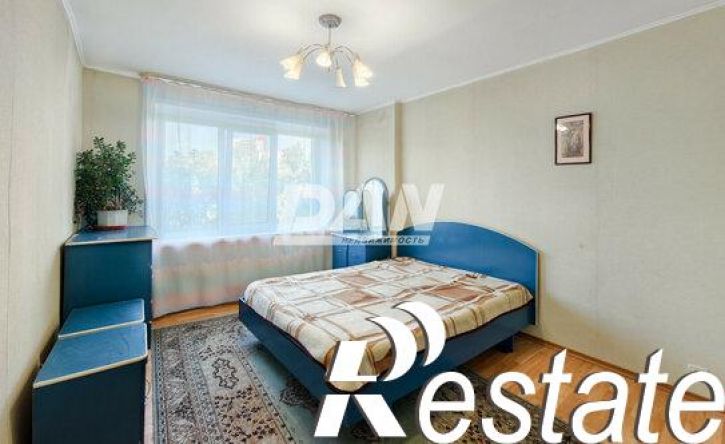 2-комн квартира улица Молодогвардейцев, 64А,  д. 64А