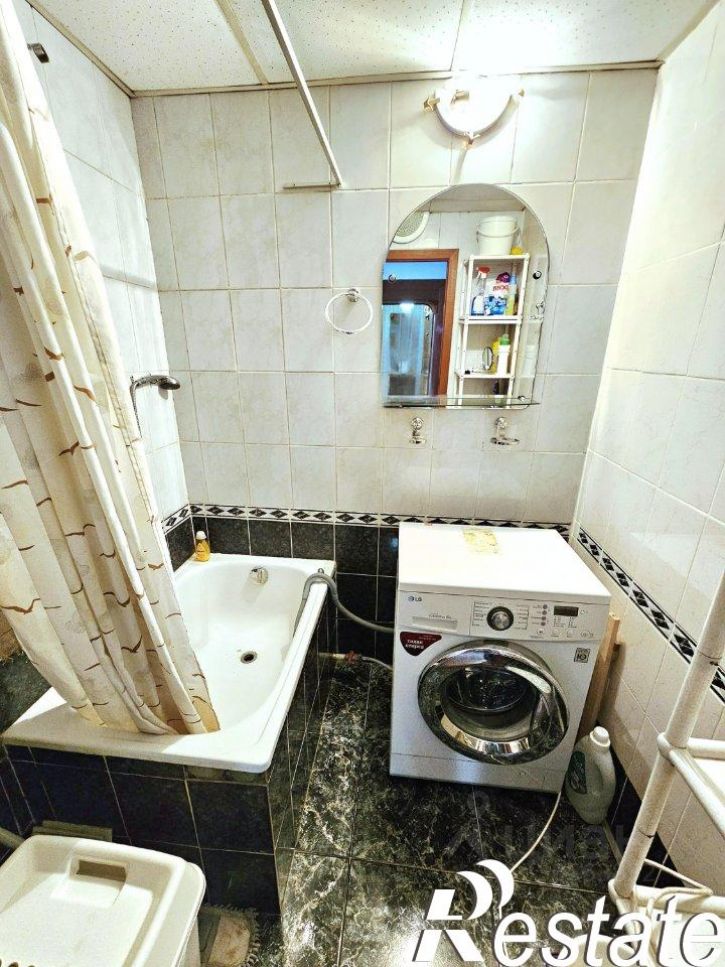 2-комн квартира Салютная улица, 21,  д. 21