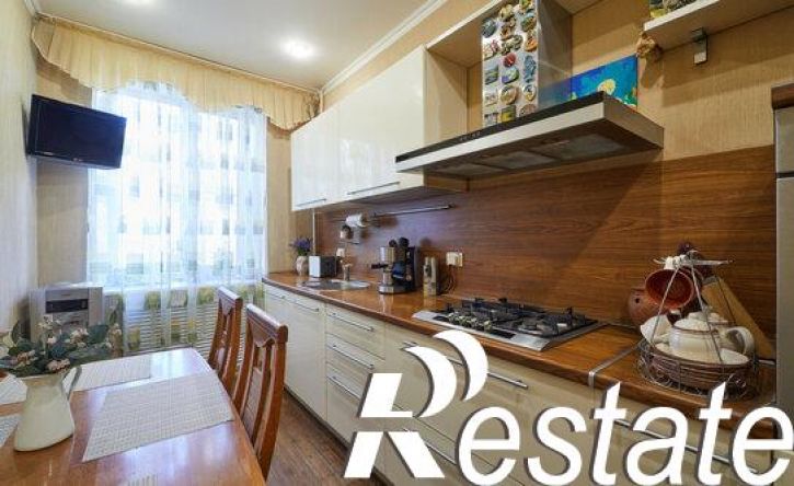 2-комн квартира улица Сталеваров, 50,  д. 50
