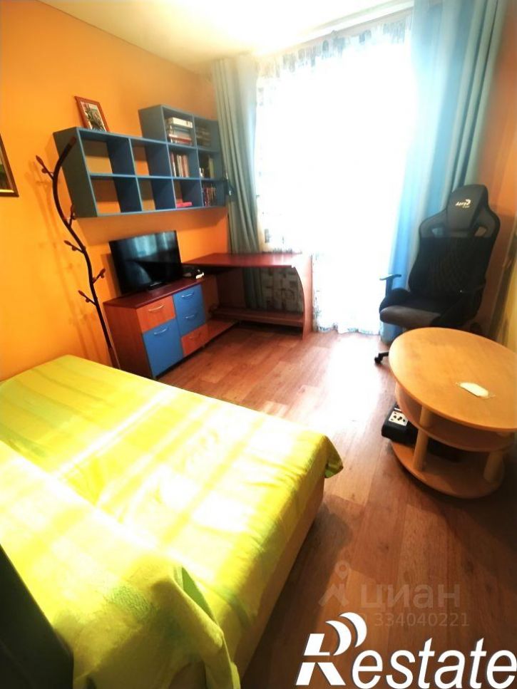 3-комн квартира улица Братьев Кашириных, 107,  д. 107