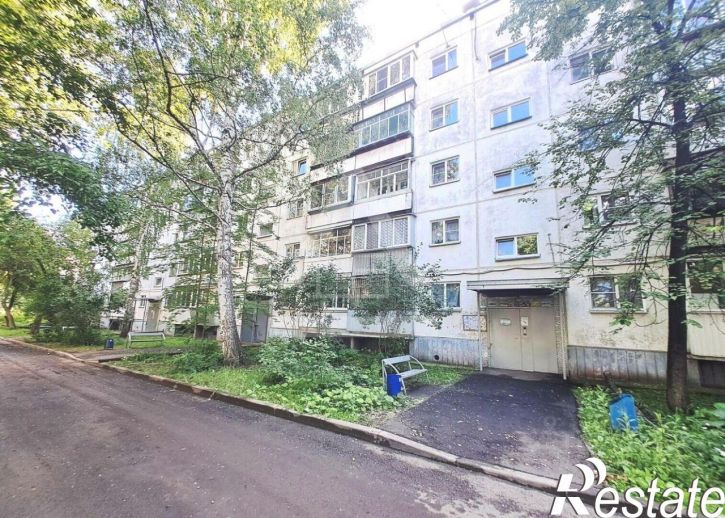 3-комн квартира улица Ворошилова, 53Б,  д. 53Б