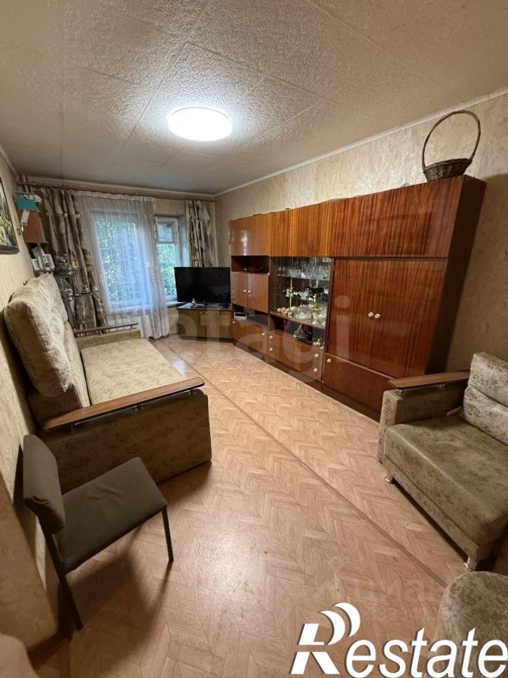 2-комн квартира улица Комарова, 110А,  д. 110А