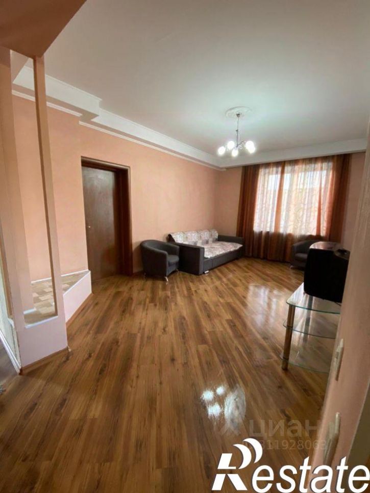 3-комн квартира улица Доватора, 19,  д. 19