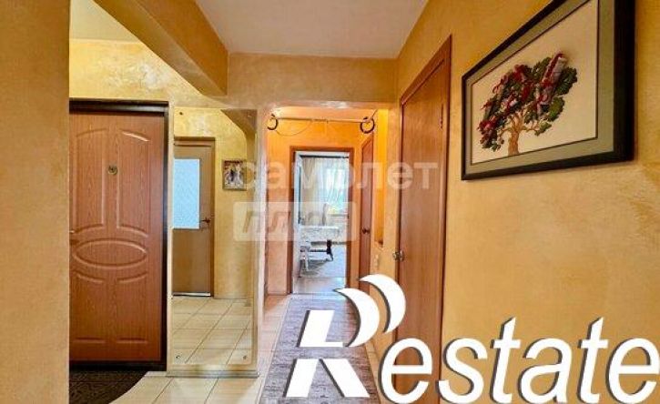 3-комн квартира улица Сталеваров, 80,  д. 80
