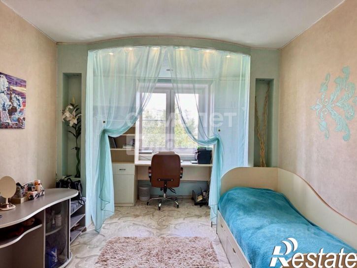 3-комн квартира улица Сталеваров, 80,  д. 80