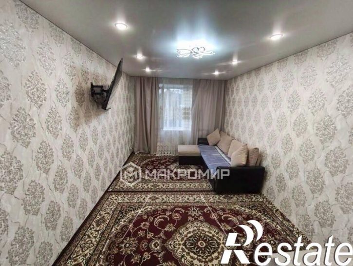 3-комн квартира улица Братьев Кашириных, 102,  д. 102
