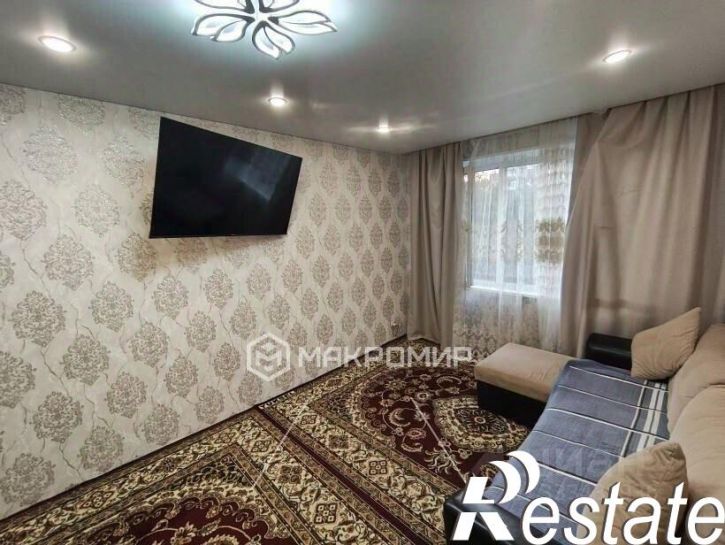 3-комн квартира улица Братьев Кашириных, 102,  д. 102