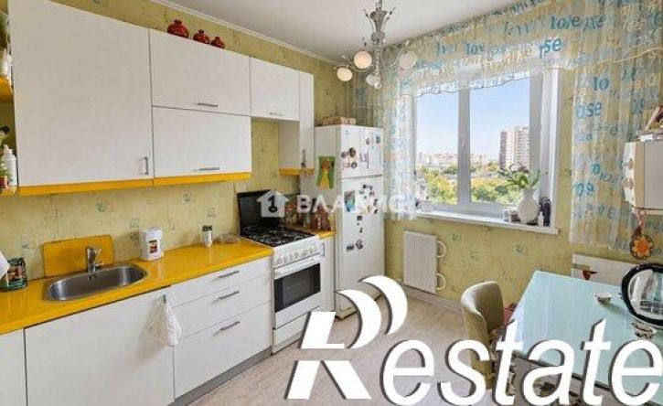 2-комн квартира улица Сулимова, 94В,  д. 94В
