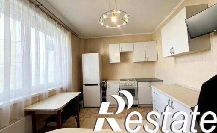2-комн квартира улица Салавата Юлаева, 24,  д. 24