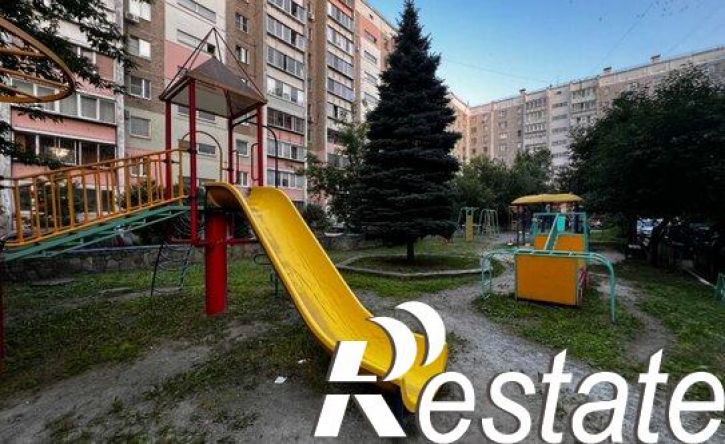 3-комн квартира улица Монакова, 31,  д. 31