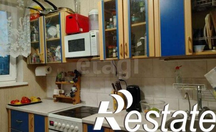 3-комн квартира улица Масленникова, 8Б,  д. 8Б