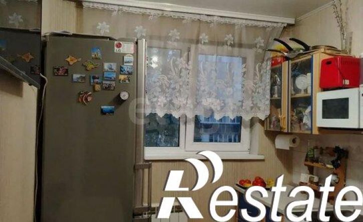 3-комн квартира улица Масленникова, 8Б,  д. 8Б