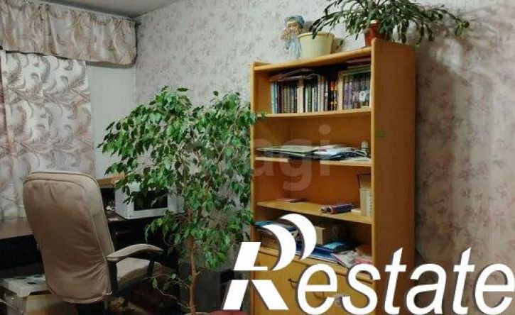 3-комн квартира улица Масленникова, 8Б,  д. 8Б