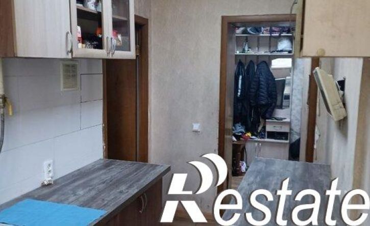 3-комн квартира улица Сталеваров, 33А,  д. 33А