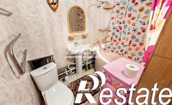 4-комн квартира улица Калинина, 11Г,  д. 11Г