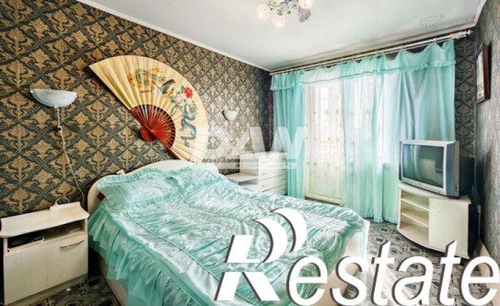 4-комн квартира улица Калинина, 11Г,  д. 11Г