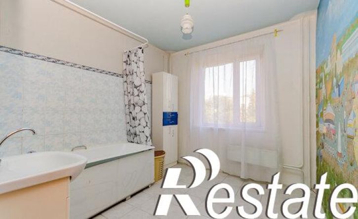 3-комн квартира улица Яблочкина, 21А,  д. 21А