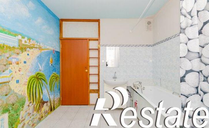 3-комн квартира улица Яблочкина, 21А,  д. 21А